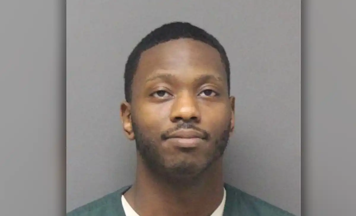One of maryland most-wanted fugitives captured in ocean county, jailed in new jersey Percy moses dickinson, a fugitive wanted in maryland on burglary and theft charges, is being held without bail in the ocean county jail.