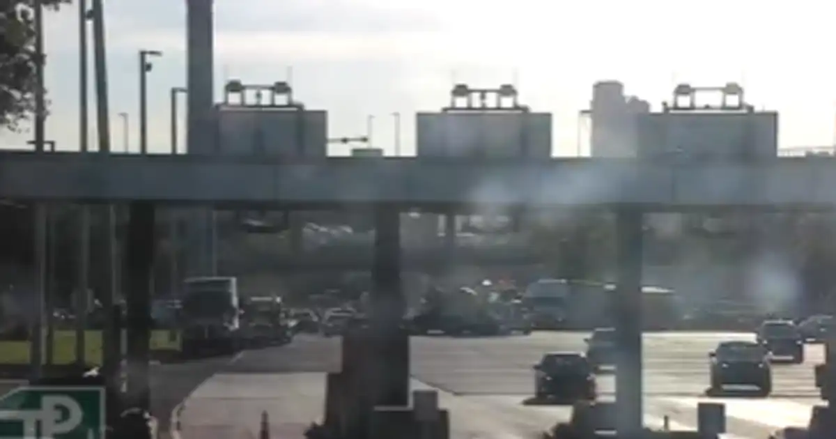 Tuesday morning traffic alerts show lengthy tunnel travel times, highway crashes and an eight-mile garden state parkway backup.