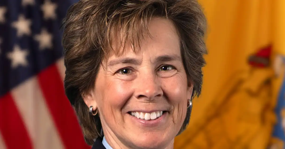 Jeanne hengemuhle confirmed as first woman to lead new jersey state police Jeanne hengemuhle has been confirmed as the 15th superintendent and first woman to lead the new jersey state police.