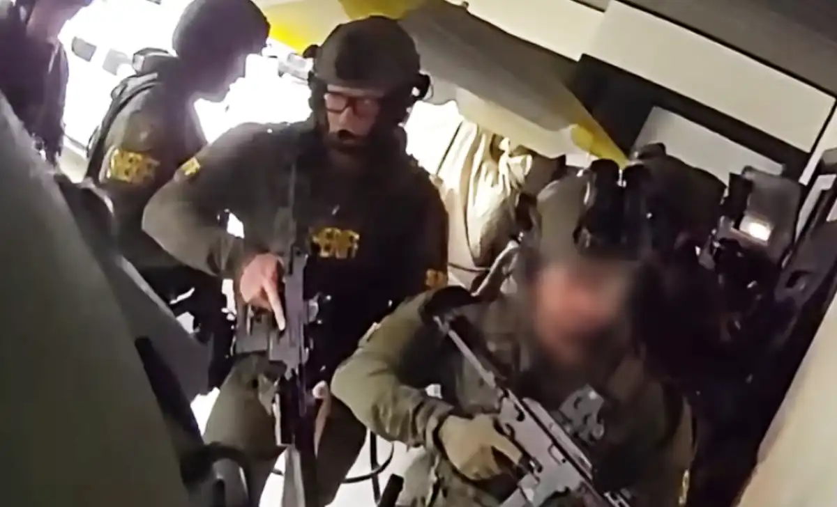 Florida drug suspect arrested again after swat catches him trying to flush fentanyl and cocaine down toilet Florida drug suspect arrested again after swat catches him trying to flush fentanyl and cocaine down toilet