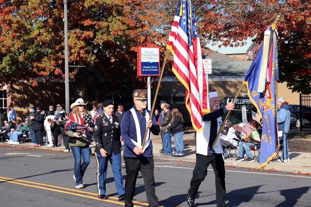 Toms river veterans day parade set for november 11; registration open Toms river’s veterans day parade is scheduled for november 11, with participants gathering behind the office lounge.