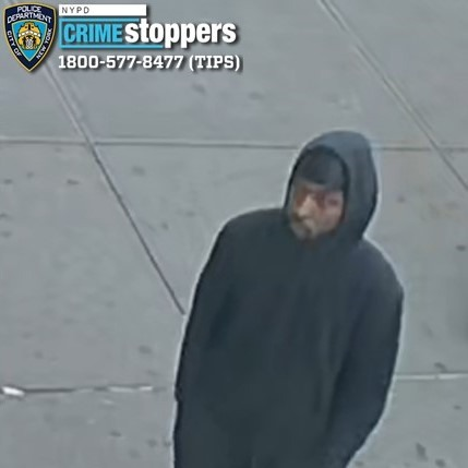 Armed robber pistol-whips victim during morning holdup at bronx business, nypd says Armed robber pistol-whips victim during morning holdup at bronx business, nypd says