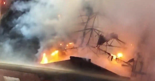 Staten island warehouse fire draws more than 200 fdny responders