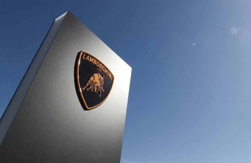 Lamborghini sees its first fully electric model at end of decade