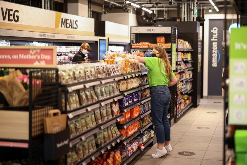 Bethesda Amazon Fresh Robbed at Gunpoint