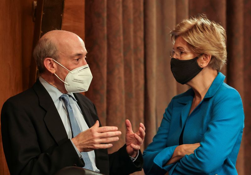 U.S. Senator Warren 'urges' SEC chief to issue new climate rule after delays