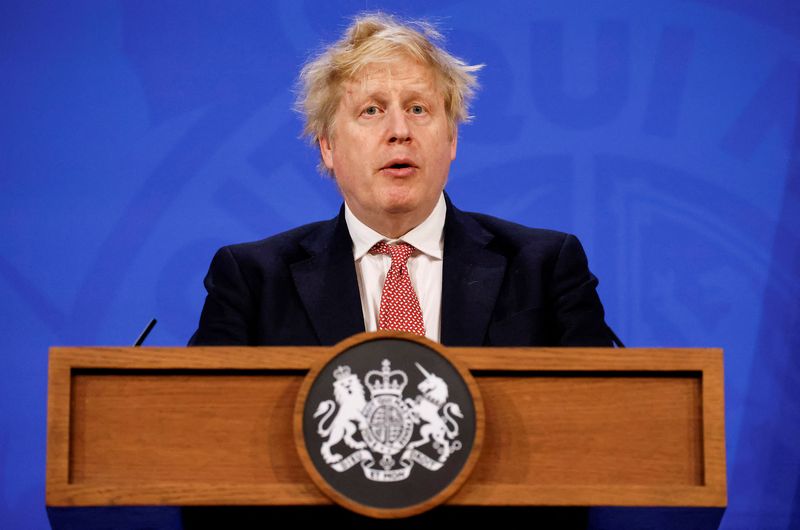 UK calls in finance heads and regulators to talk sanctions - BBC editor