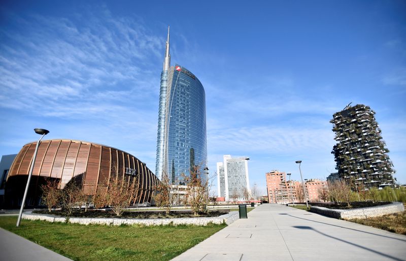 UniCredit says Russian arm self-funded, well covered