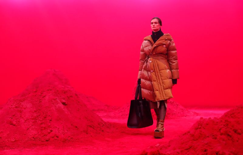 Moncler 2021 sales top 2 billion euros, beating expectations