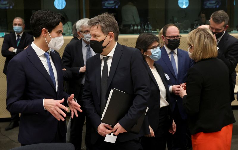 EU to urgently link electricity grid with Ukraine's