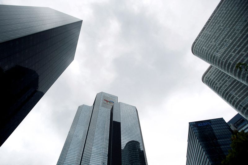 Euro zone investor morale plummets in March on Ukraine crisis