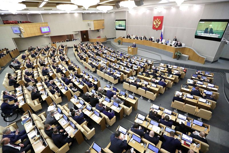 Russia draft law raises doubt over fate of $10 billion of jets