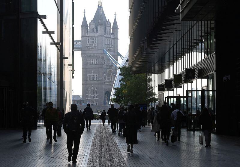 UK business confidence ticks higher in May - Lloyds Bank