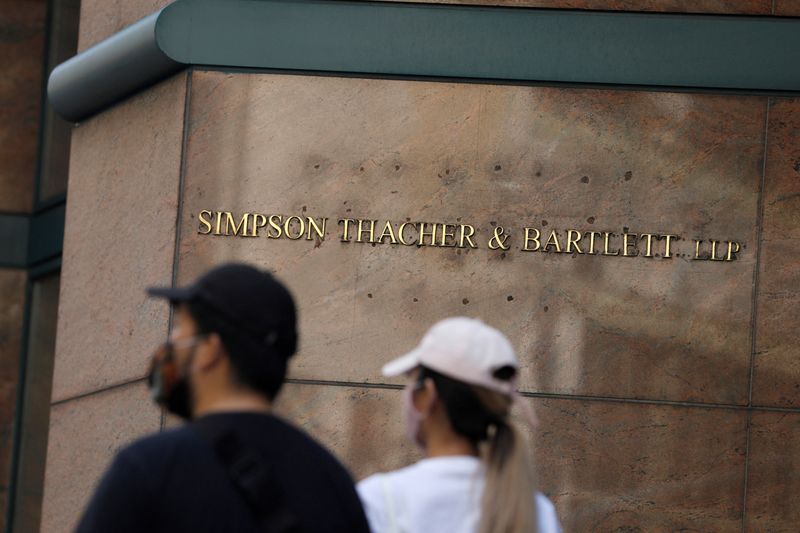 Simpson Thacher lawyers dominate mega deal wave
