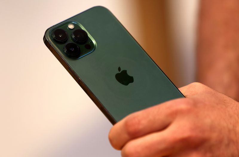 Block to integrate Square payments with Apple iPhone's 'Tap to Pay' feature
