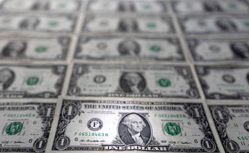 U.S. household wealth drops for first time in 2 years