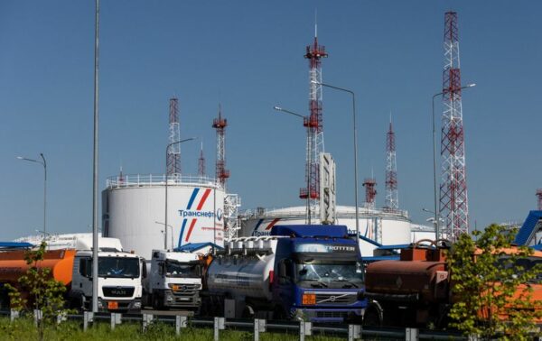 Putin says Russia will not mothball oil wells despite West's import ban