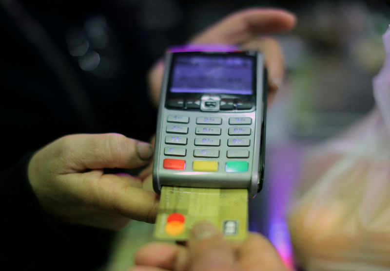 U.S. banks finally see upturn in credit-card borrowing