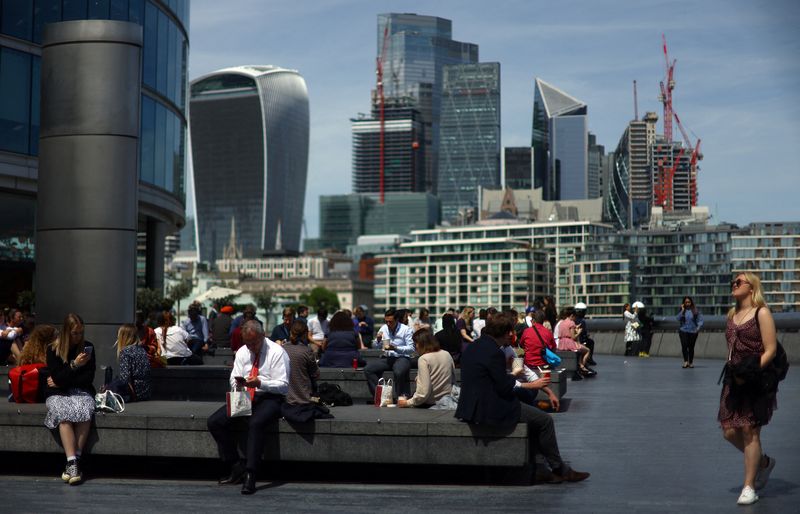 Analysis: Global investment banking faces tougher times after blockbuster year