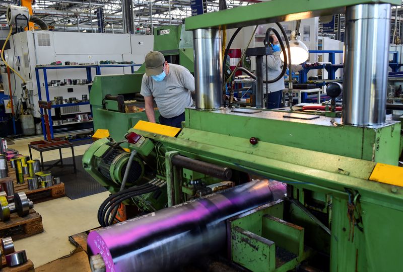 Italian industry output jump allays recession fears