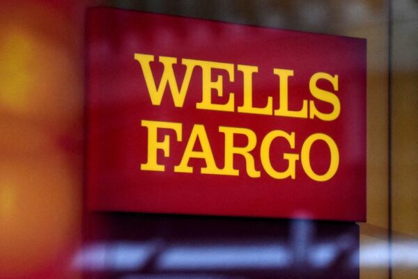 Wells Fargo holding onto pandemic reserves given U.S. economic risks