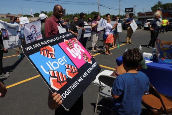 Massachusetts court blocks gig worker ballot measure backed by Uber, Lyft