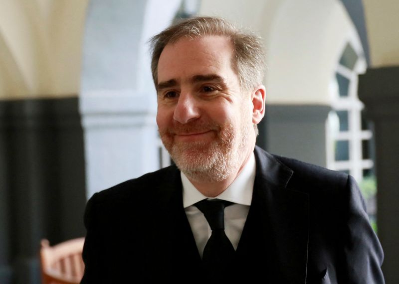 Santander picks calm insider as CEO to help build bridges