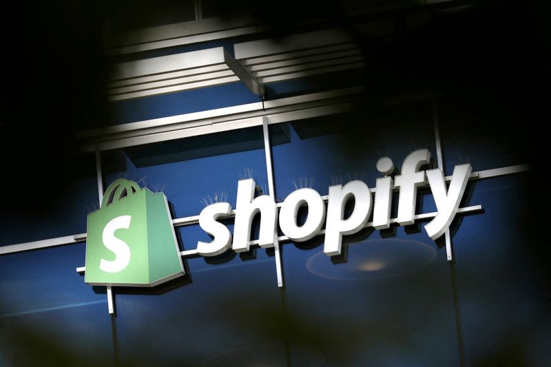 Shopify unveils new tools, Twitter tie-up to beat e-commerce slowdown