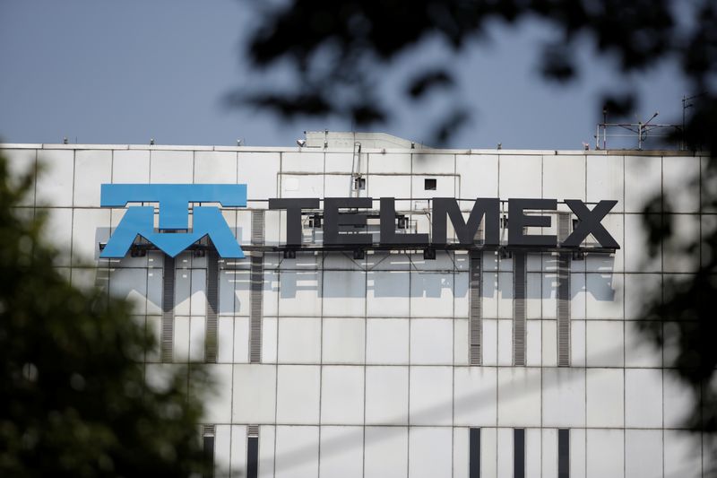 Mexican telecom firm Telmex and union reach contract agreement to raise salary 4.5% for some workers: govt