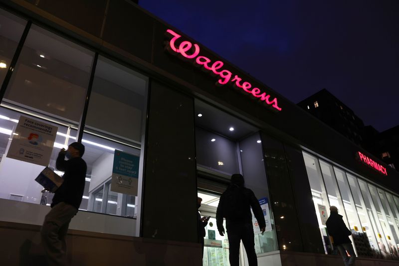 Walgreens reaches $105 million settlement with shareholders