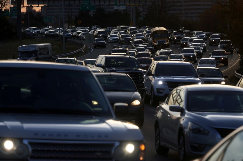 Analysts forecast U.S. vehicle shortages as supply chain woes persist