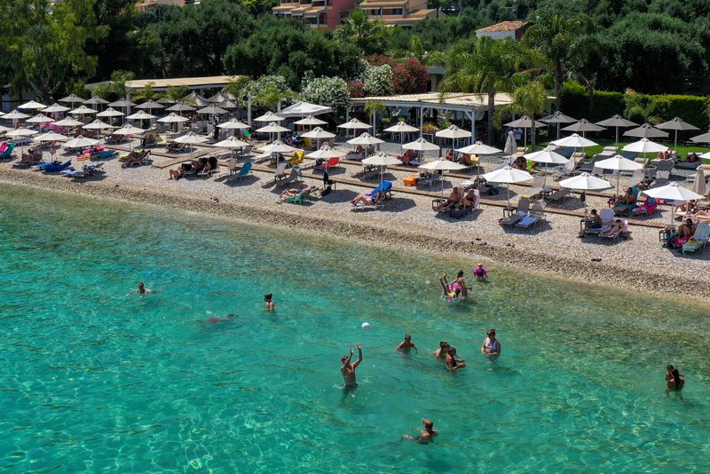 TUI forecasts record tourist demand for Greece this year