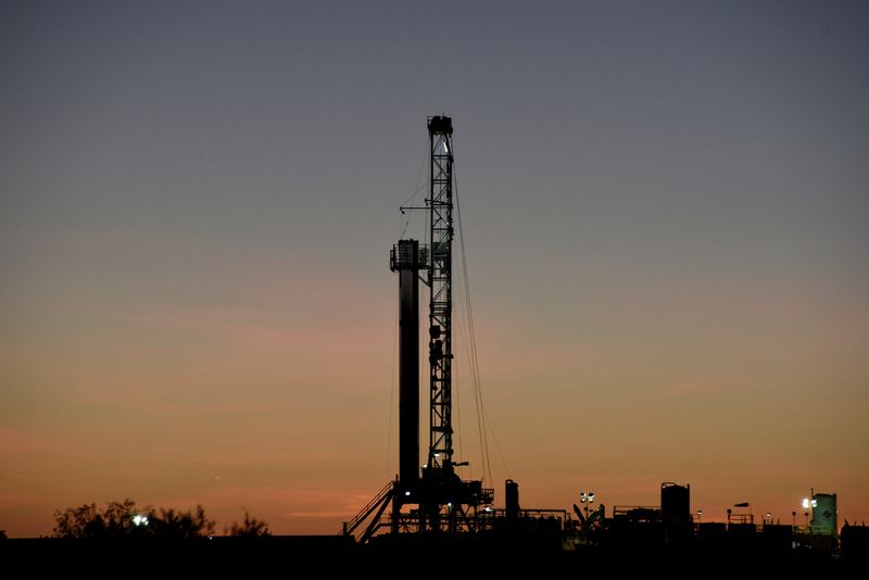 U.S. oil mergers drop to $12 billion as volatility limits deals