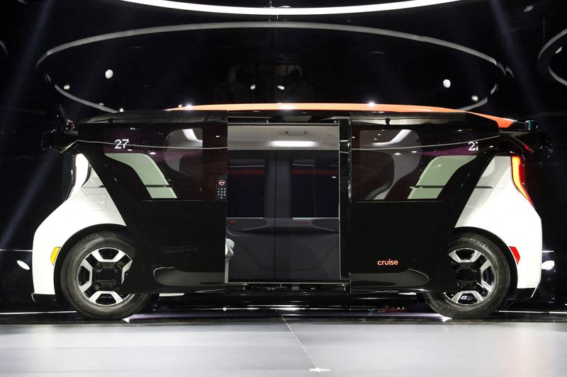 GM's Cruise robotaxi unit drives deeper into the red