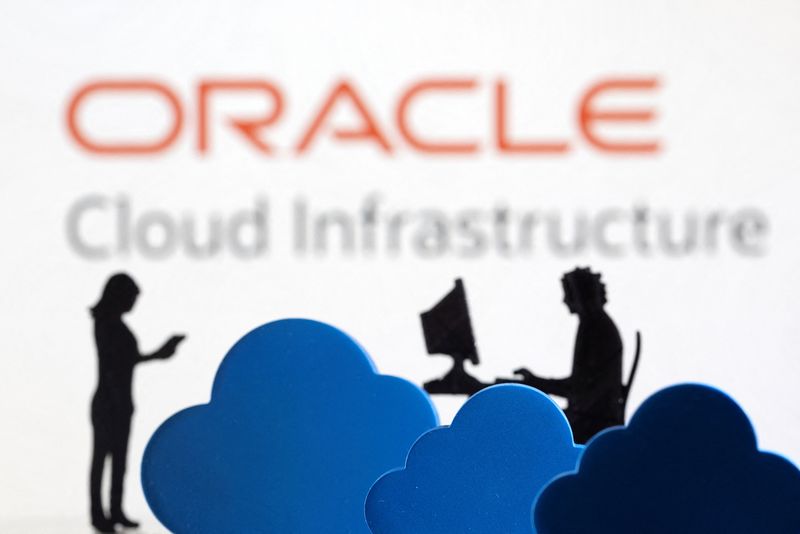Oracle starts job cuts in U.S. - The Information