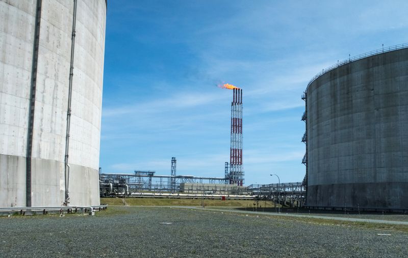 Rosneft says Sakhalin-1 oil, gas project output has not resumed