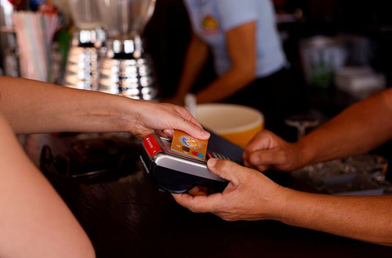 As U.S. interest rates soar, four ways to manage credit cards now