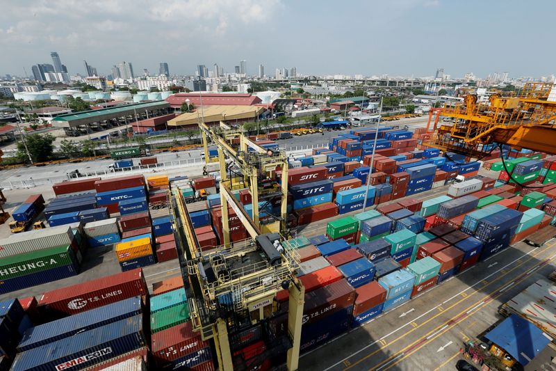 Thai Aug exports close to forecast, Chinese market slump