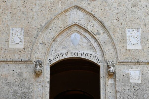 Monte dei Paschi capital talks enter final stretch after Italy vote