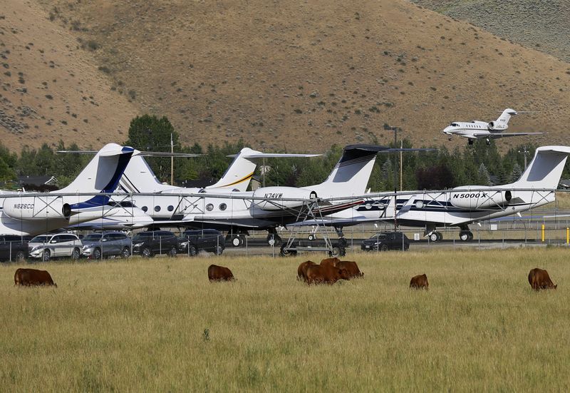 Flexjet plans to go public via $3 billion deal with Todd Boehly's SPAC
