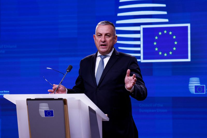 European Commission will present proposal on gas price cap on Tuesday - Czech minister