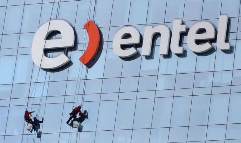 Chile's Entel to sell fiber optic assets for $358 million