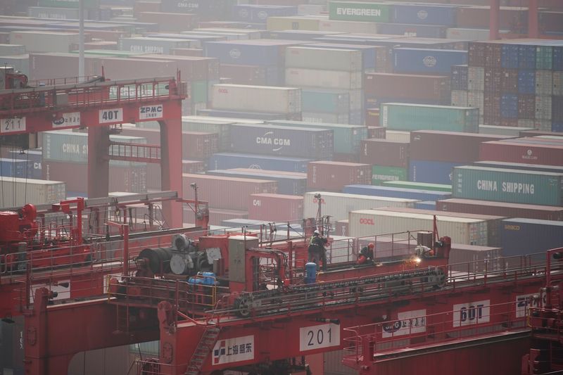 China's exports to Russia up by more than 20% as growth slows elsewhere