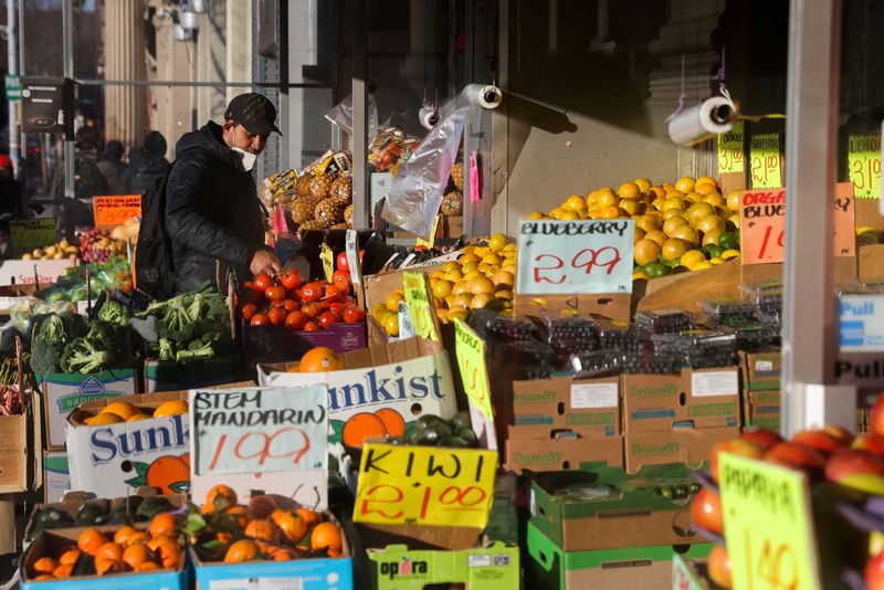 U.S. labor costs solid in Q3; private wage growth slowing