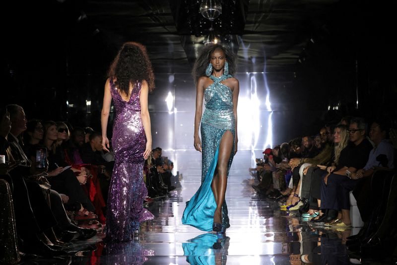 Kering shares up on report company seeks to buy Tom Ford