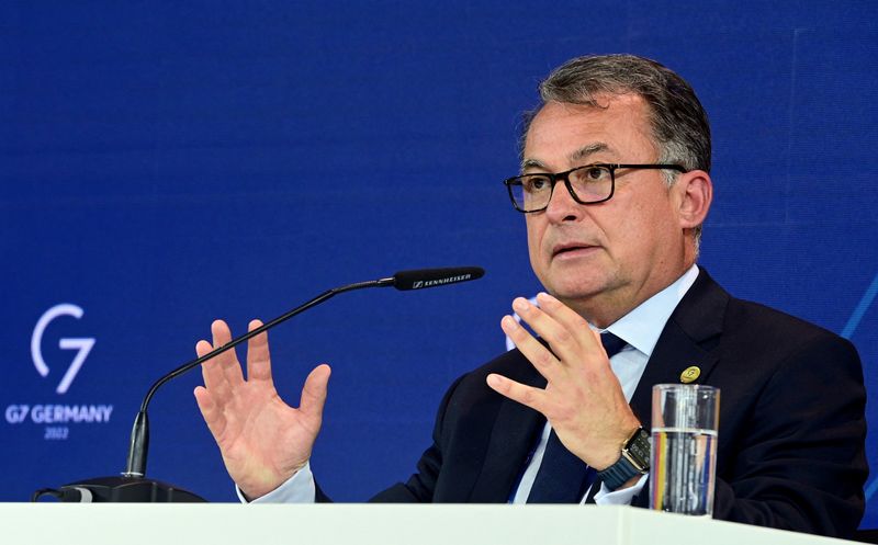 ECB must raise rates decisively; let bonds expire from start of 2023, Nagel says