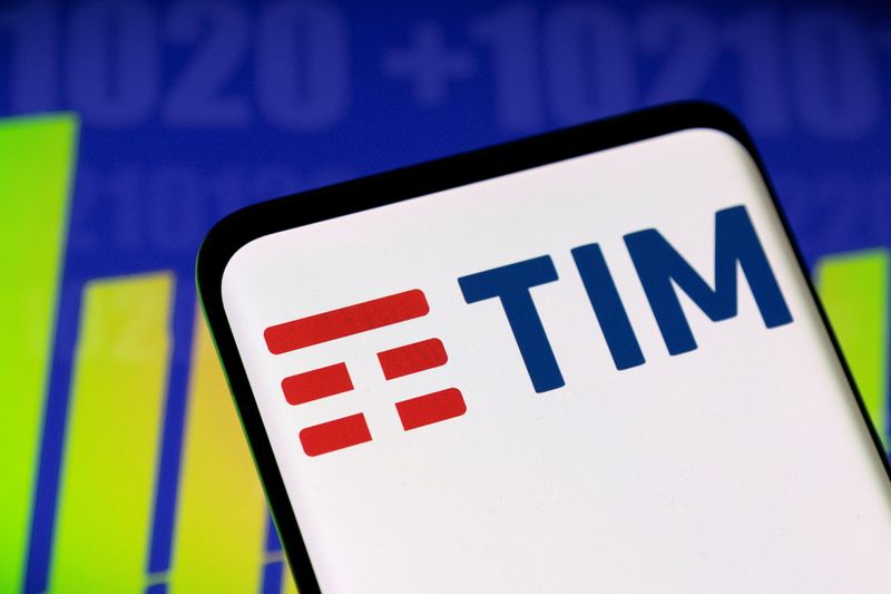 Italy's govt has not clarified whether CDP will bid for TIM's grid - union official