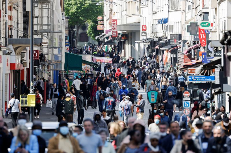 J.P.Morgan sees 'milder' euro zone economic contraction in fourth quarter
