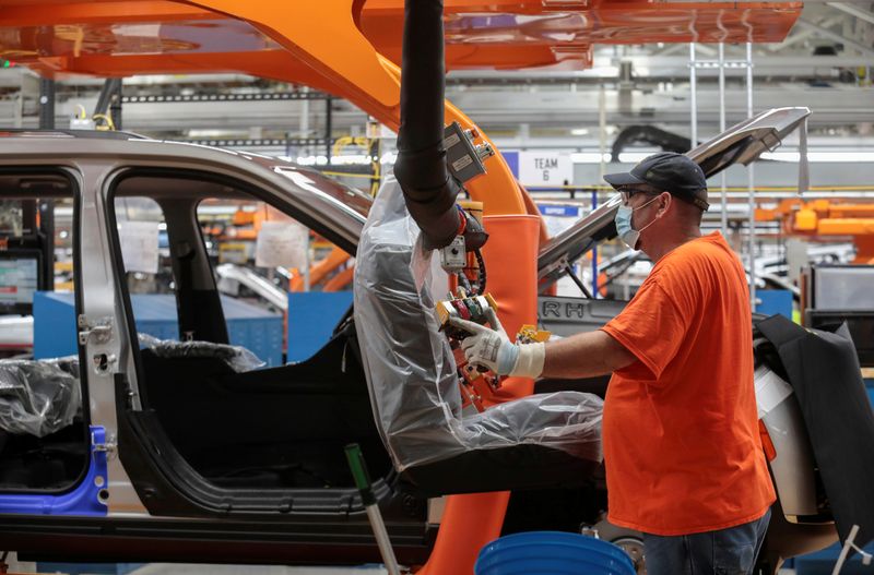 U.S. Q4 productivity growth unrevised at 6.6% annualized rate
