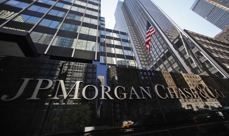 Factbox-U.S. banks in Russia by the numbers